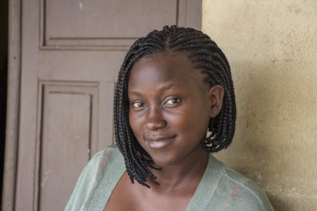 g49119b40a34a287ad5c1e4ebae7e086c5752bc5d81379c301374d8d6633df6eedecccfe75e54a7e862f7f2598904bb04abbc1e3e7777d38c10f9a64a76dfd8e8 1280 3327369 portrait, people, one, woman, adult, african, people, african, african, african, african, african